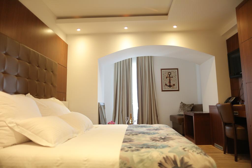 Boutique Hotel Mauro Poreč Extérieur photo