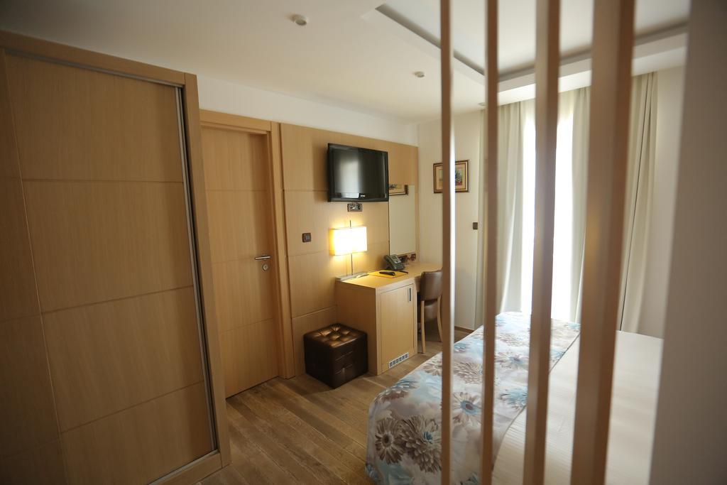 Boutique Hotel Mauro Poreč Extérieur photo