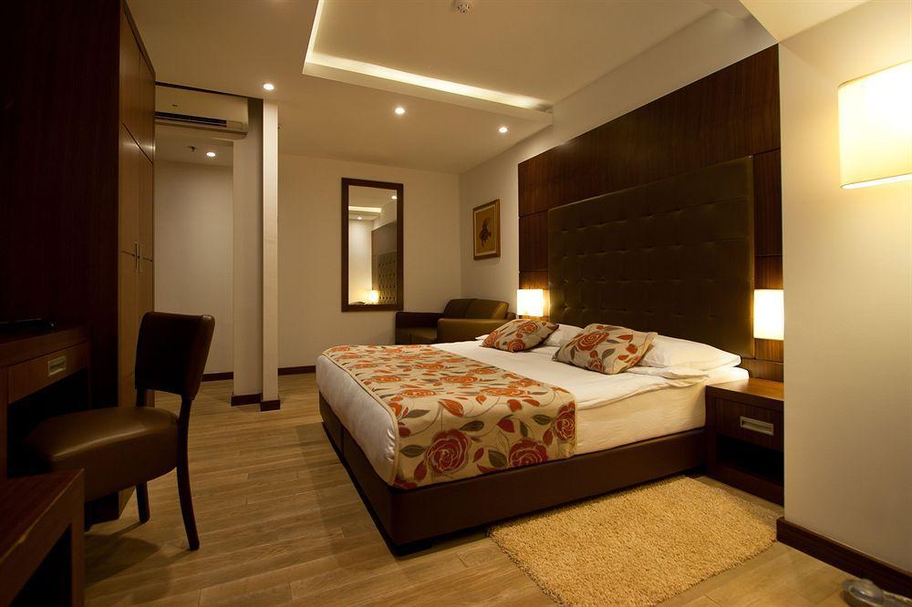Boutique Hotel Mauro Poreč Extérieur photo