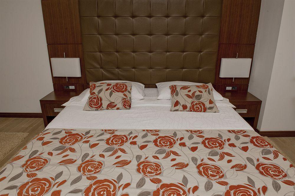 Boutique Hotel Mauro Poreč Extérieur photo